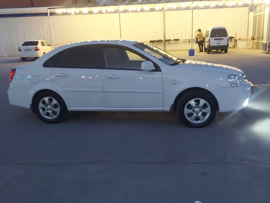 Shevralet Lasseti 1.8