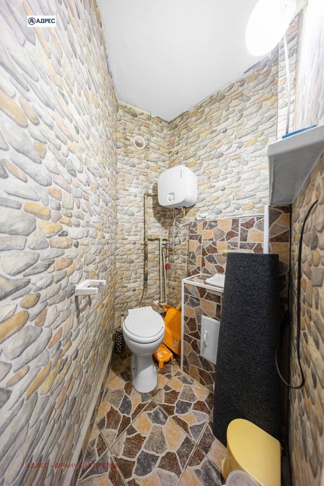 Продава се Тристаен апартамент в Плевен, Дружба 4 - 96 кв.м за 638 €/кв.м - Снимка #10