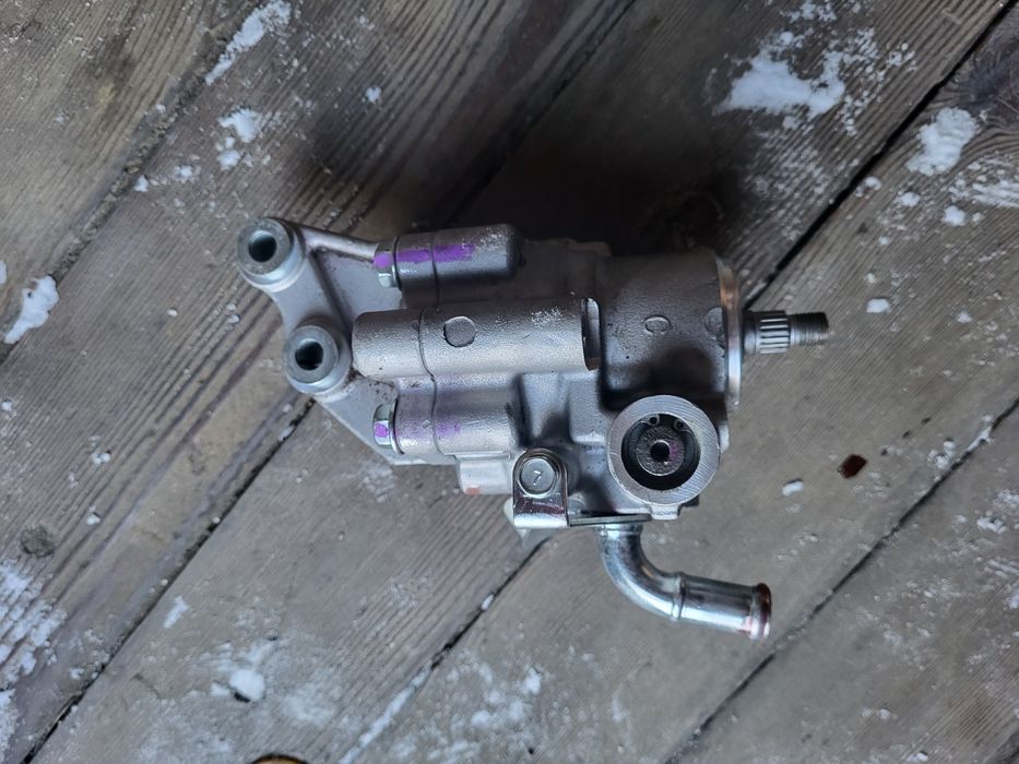 Продам гидроусилитель руля крузак 100