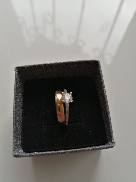 Продам кольцо 2 в одном