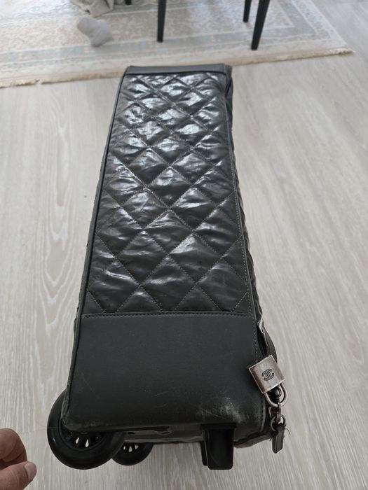Чемодан Chanel б/у