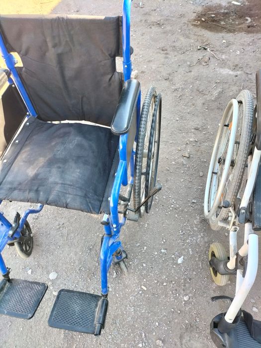 Продам  инвалидную коляску