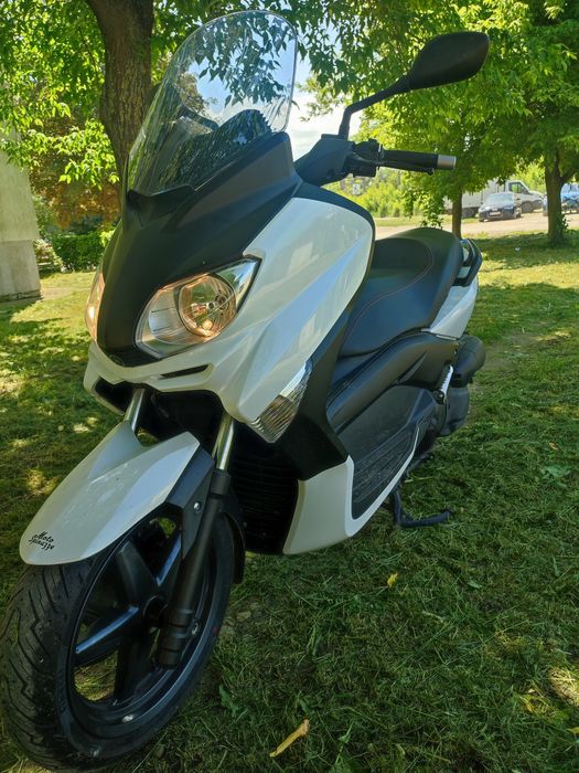 Yamaha x max 125 anul 2011