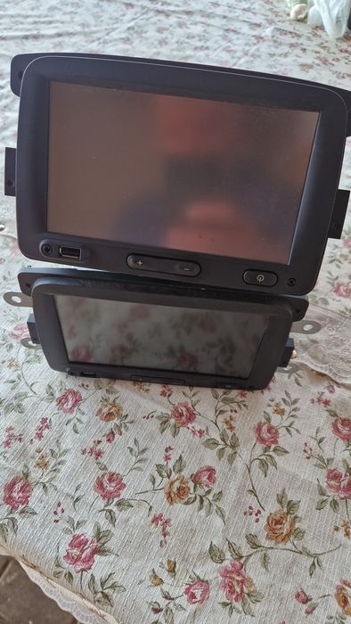 Navigatie dacia duster 2015