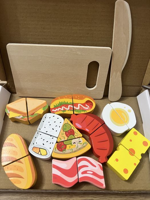 Mancare din lemn cu scai Montessori