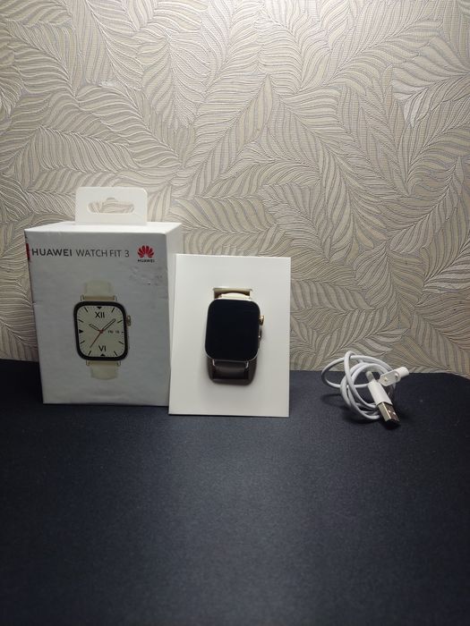 Смарт часы Huawei watch fit 3