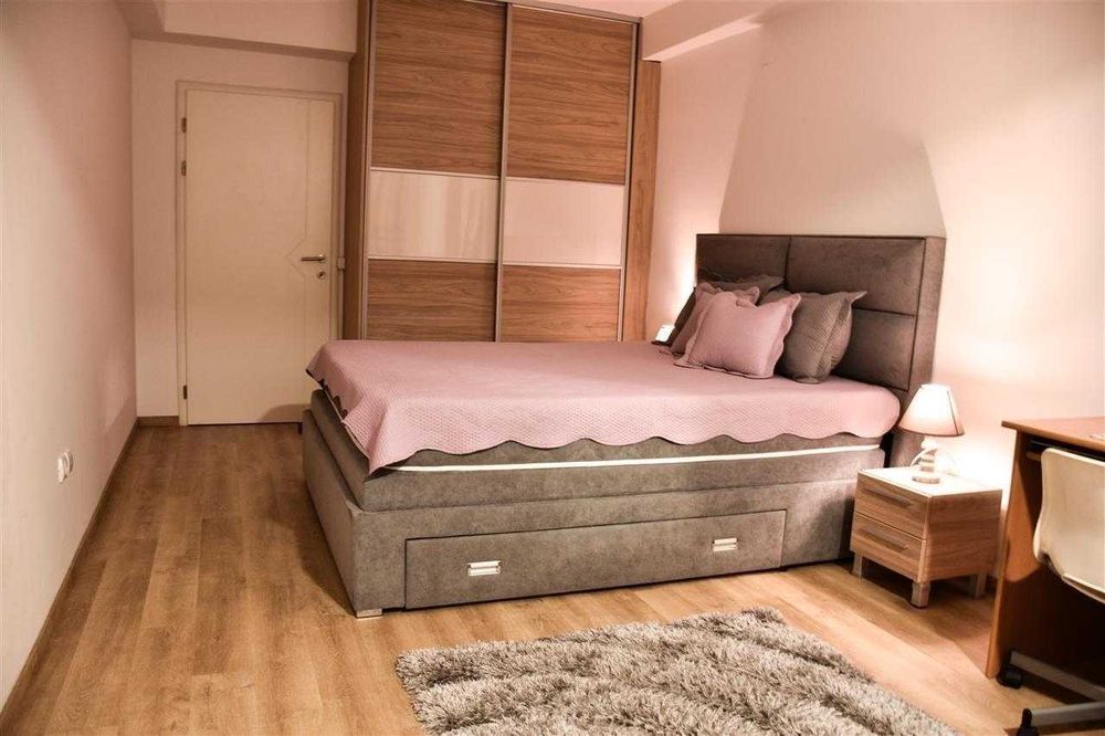 Дава се под наем Тристаен апартамент в София, Витоша - 95 кв.м за 663 € - Снимка #1