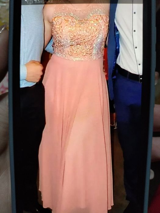 Вечернее платье .