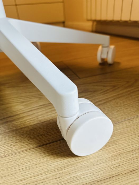 Scaun de birou alb ergonomic