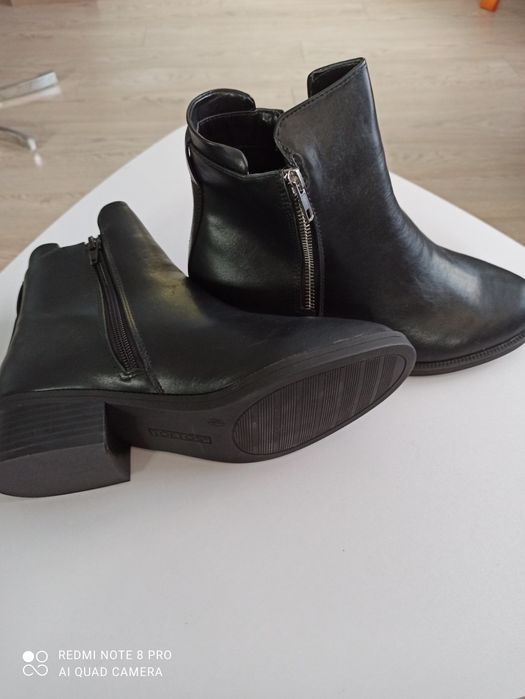 Botine piele, noi, nepurtate, mărimea 40