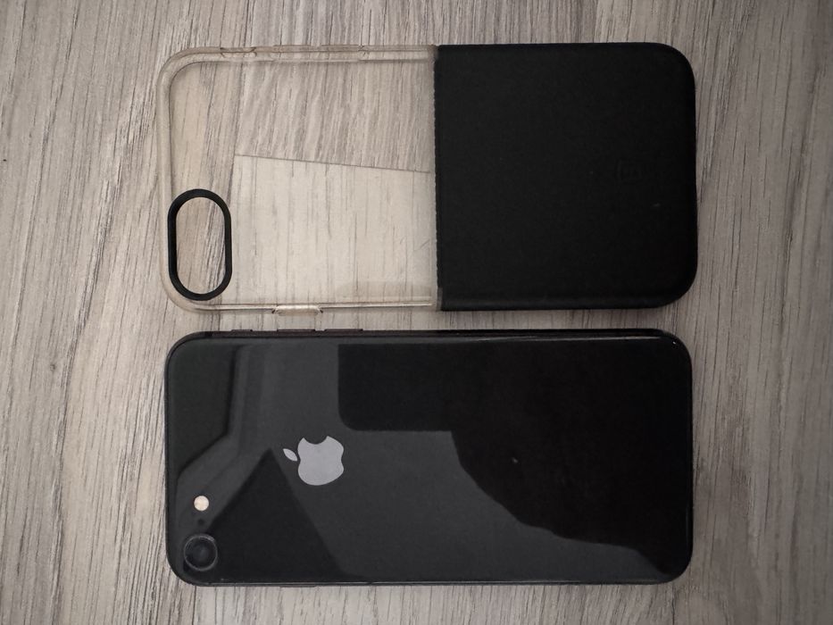 iPhone 8 100% 64GB