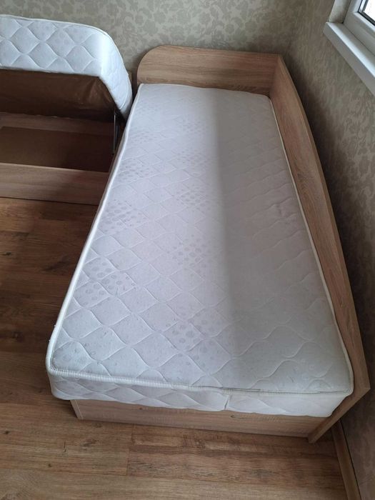 Легла с матраци (с механизъм)