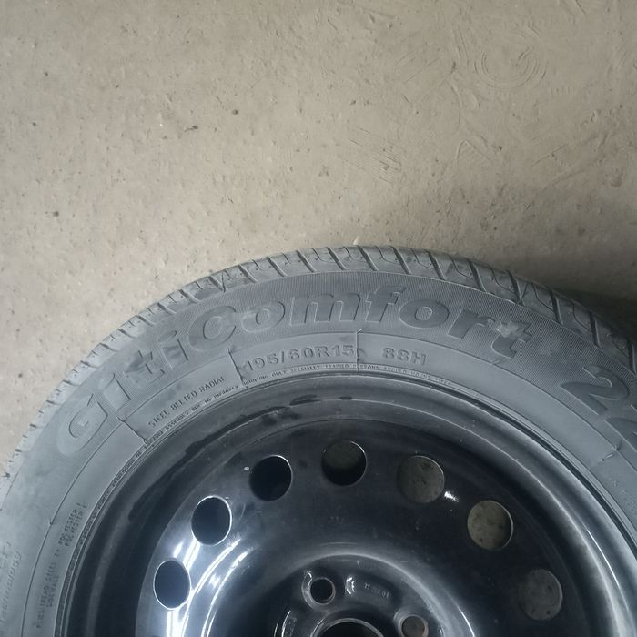 Продам колесо Р15