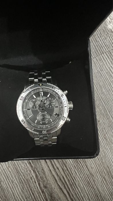 Tissot PRS200 (кварц)