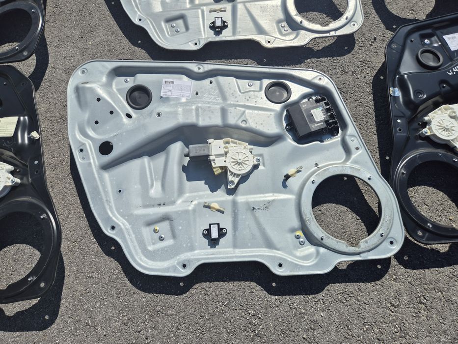 Стъклоповдигач Мерцедес ГЛ Х164 МЛ W164 Mercedes GL ML стъкло