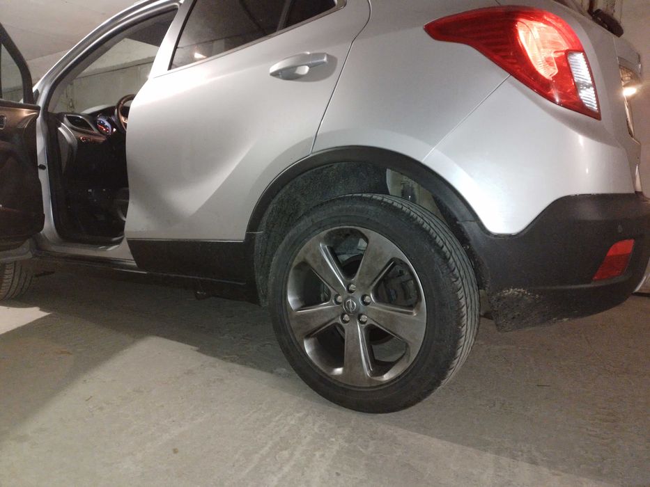 Оригинални лети джанти 7Jx18, 5х105, IS38 ц.о. 56,6 за Opel Mokka