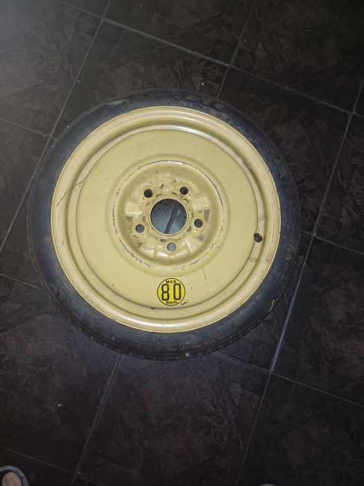 Резервна гума за кола