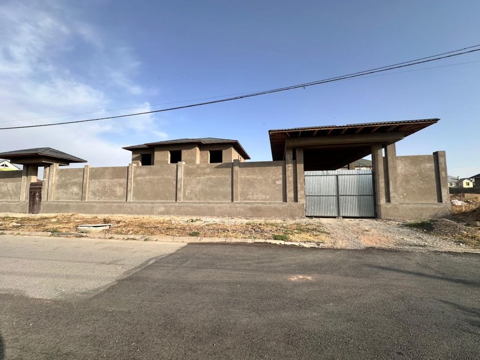 Бригада строителей