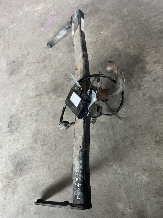 Теглич за Голф 5+/6+