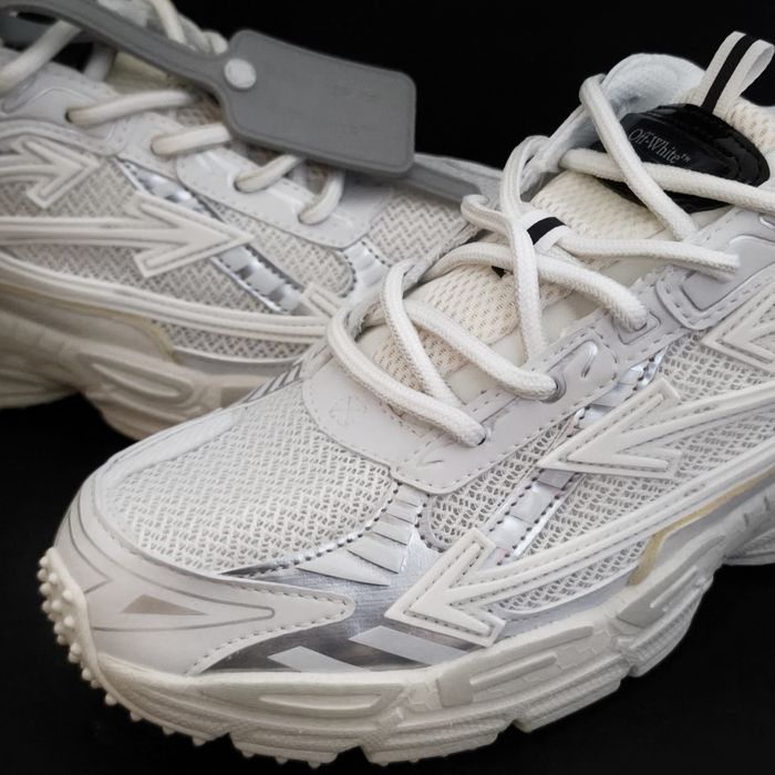 OFF-WHITE Be Right Back