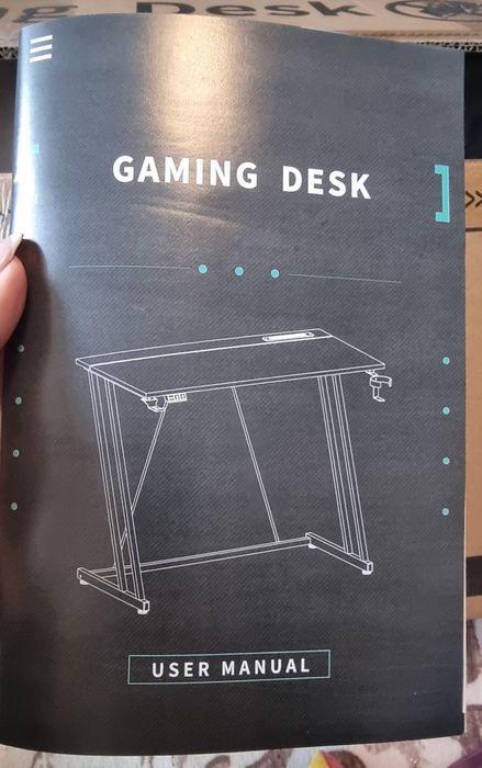 Геймърско бюро  с  LED осветление