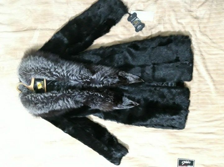 Шуба сотилади. Янги