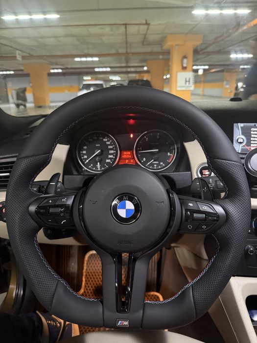 Volan NOU BMW M Tesit Seria E (E90,91,92,93) cu Padele si Airbag