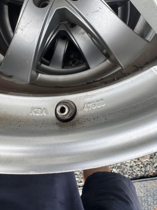 Jante DEZENT 17 5x108 Ford Volvo Peugeot Citroen Renault 7.5J ET40