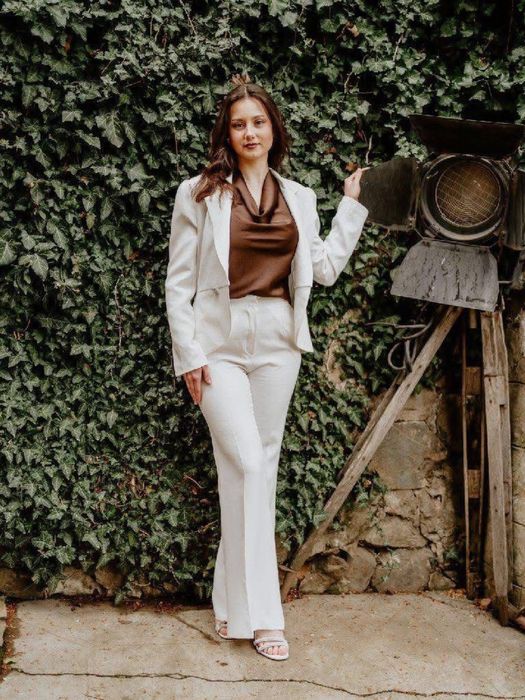 Costum Dolce alb damă elegant, mărimea M