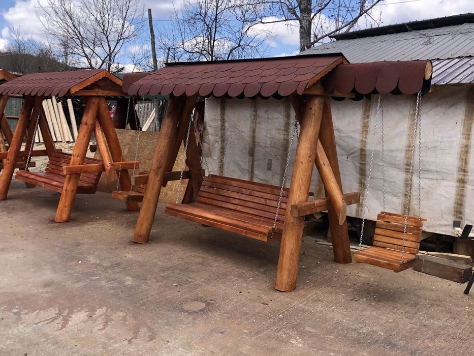 Balansoar din lemn / leagan cu tegola