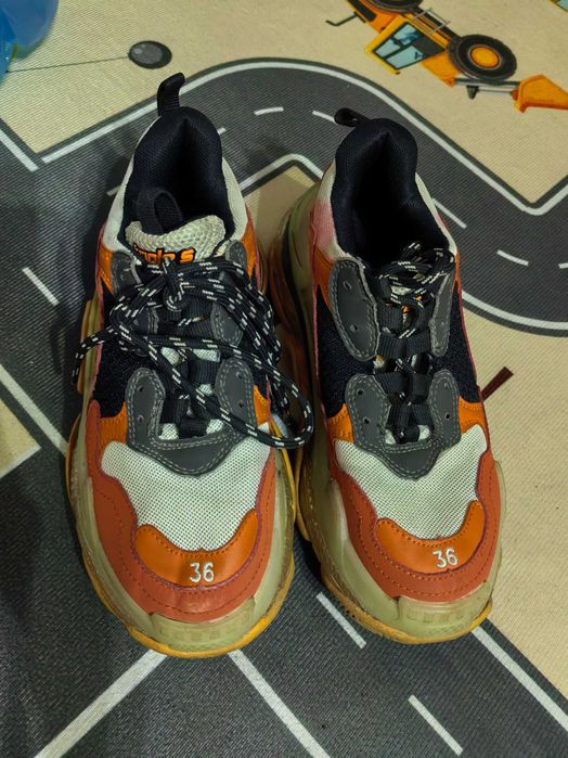 Balenciaga Triple S 2020