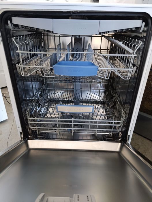 Съдомиялна за пълно вграждане BOSCH Super Silence