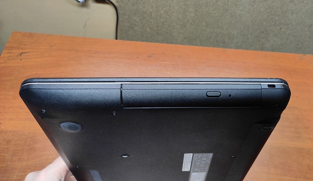 ASUS X541S | SSD 128GB + HDD 500GB | 4GB RAM