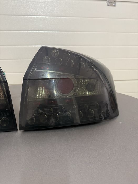 Диодни стопове AUDI A4 седан () - черни