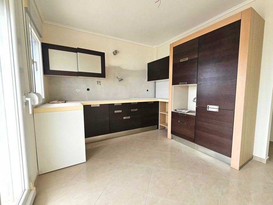 За продажба на апартамент 140 в Timios Stavros Kavalas (код 8192)