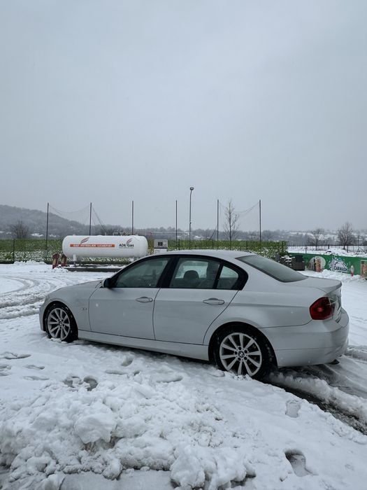 Vand bmw e90 anul 2005