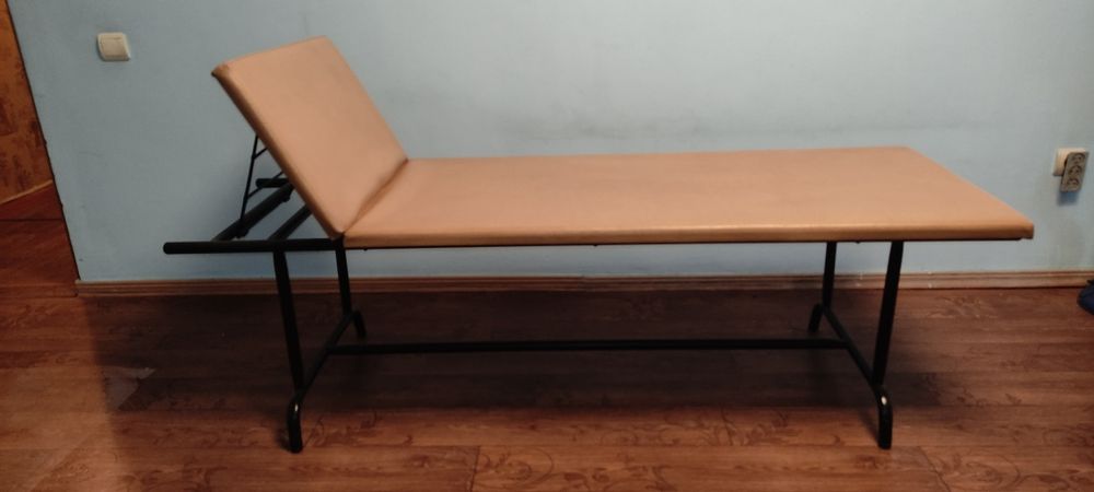 Продажа кушетки.