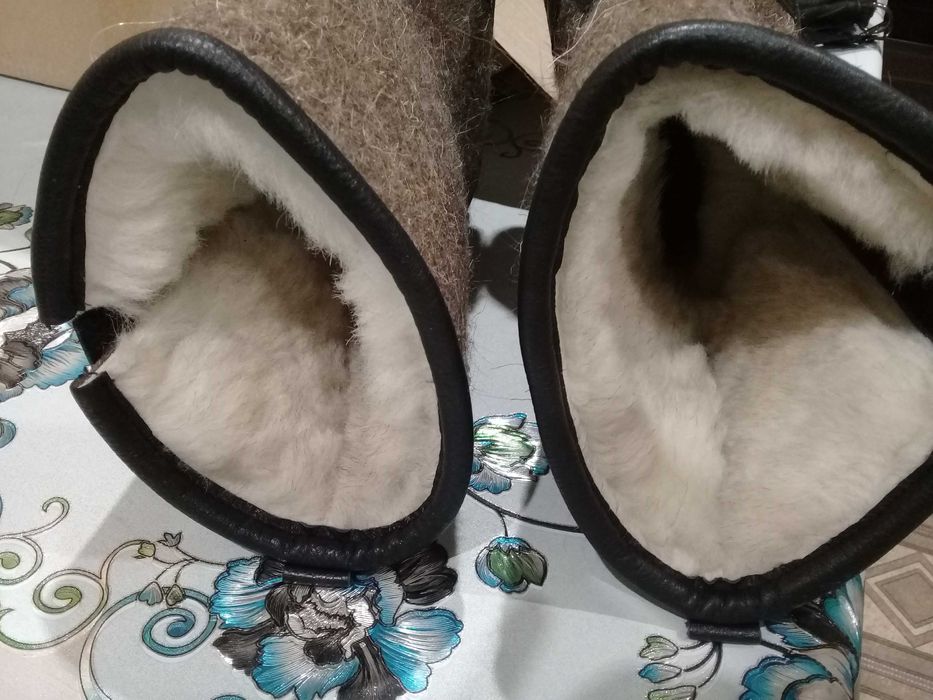 продам унты мужские