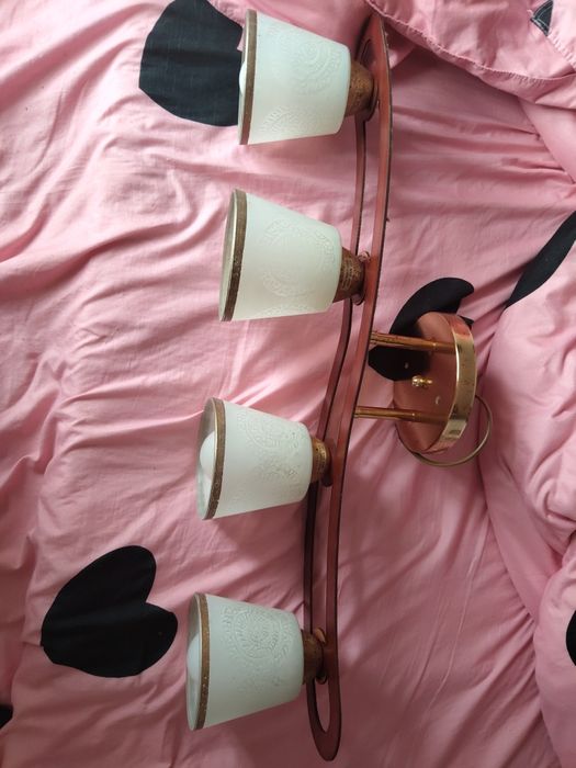 Lustre diferite modele