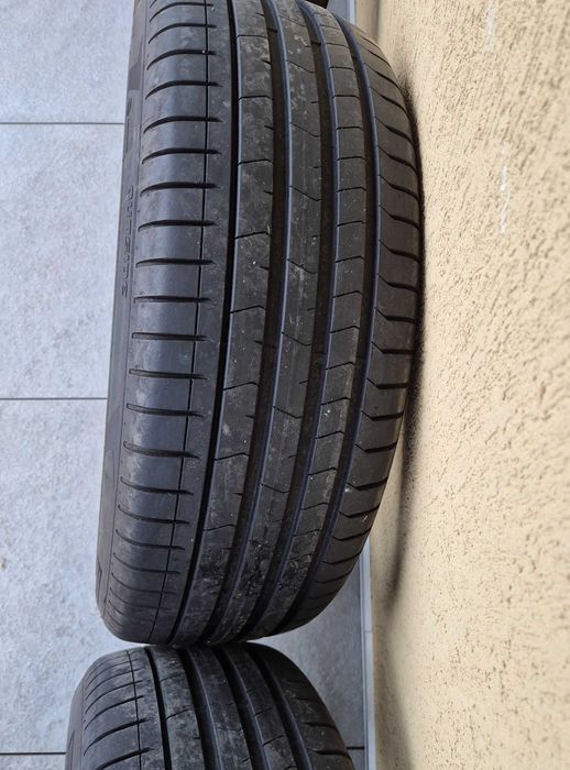 Jante Volvo R20 Original, Pirelli P Zero 245/45 (2024) XC40 XC60 XC90