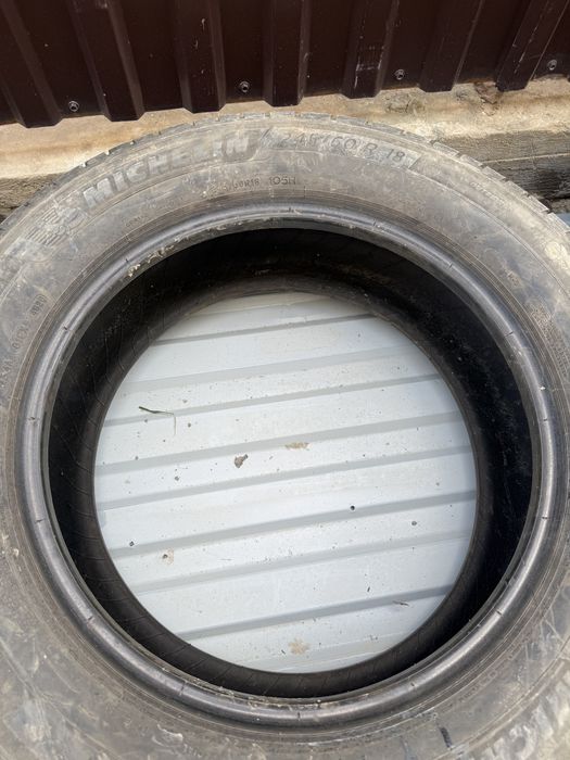 Покрышки Michelin.