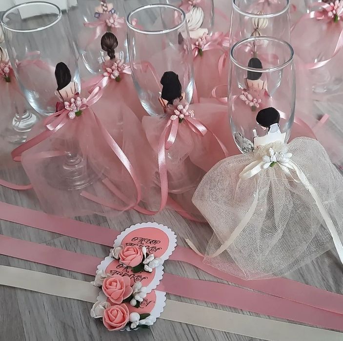 Чаши и гривни дъска  за моминско парти