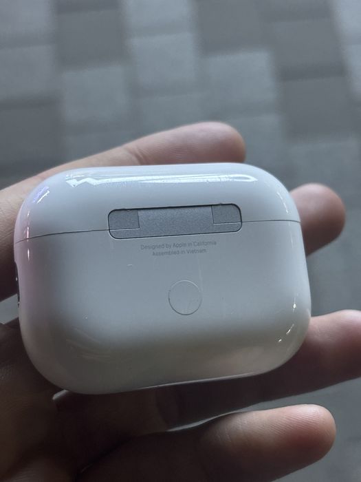 Наушники Apple AirPods Pro 2nd generation белый