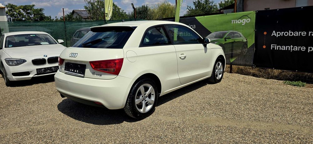 Audi A1 an 2010 motor 1200 cm3 benzina euro 5 aer conditionat