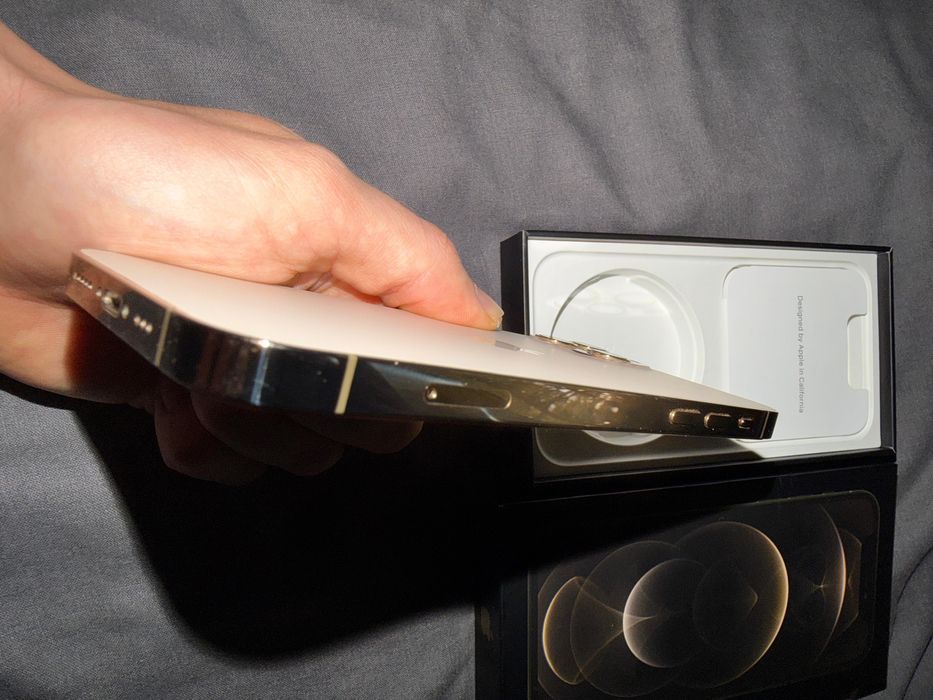 Iphone 12 pro gold