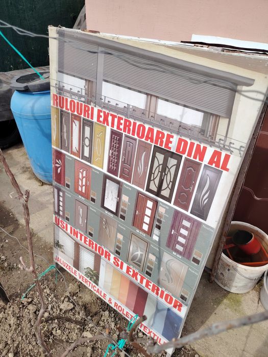 Capră publicitara pe structura metalica