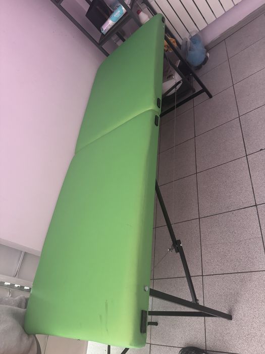 Кушетка чемодан почти новая