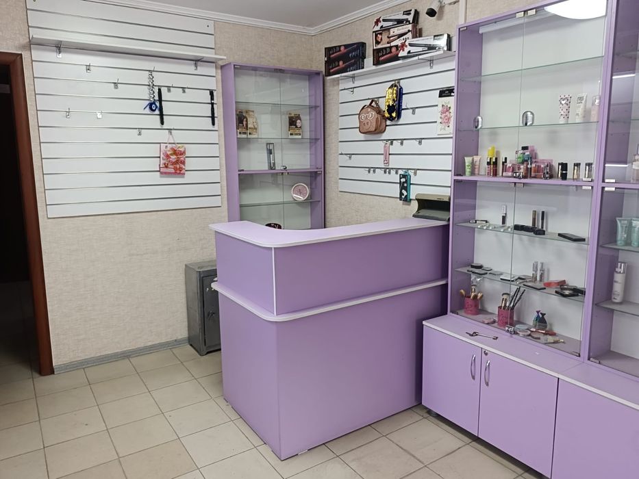 Продам витрины для магазина