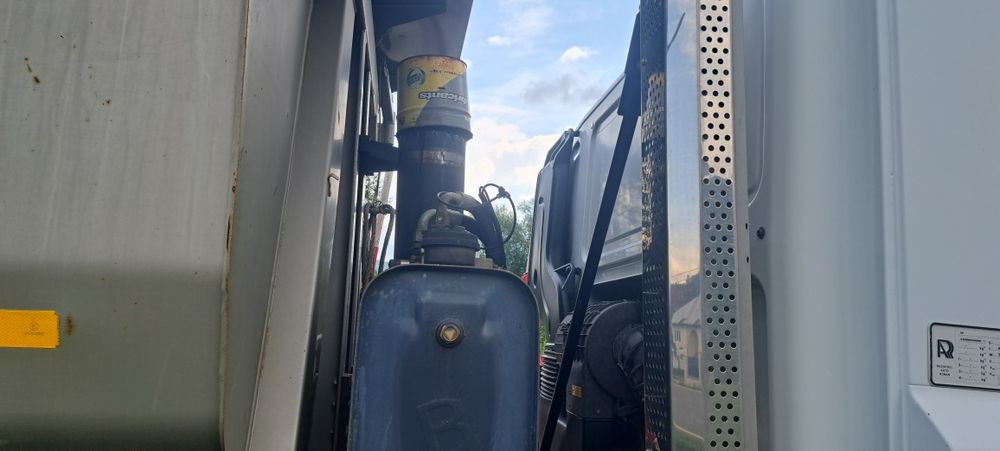 Basculanta daf 8x4 320000 km variante schimb 2008