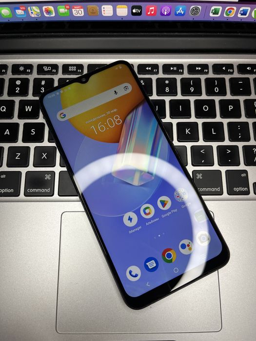 Телефон Vivo Y31